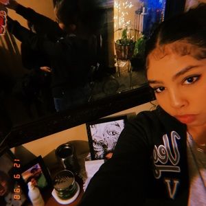 Meet your Posher, Amina